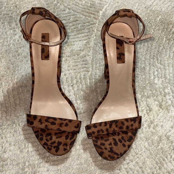 Forever 21 animal print brown ankle strap platform sandals heels sz 7 - Picture 1 of 6